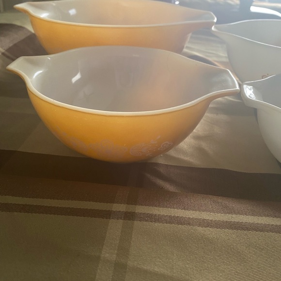 Vintage Pyrex - Picture 2 of 3